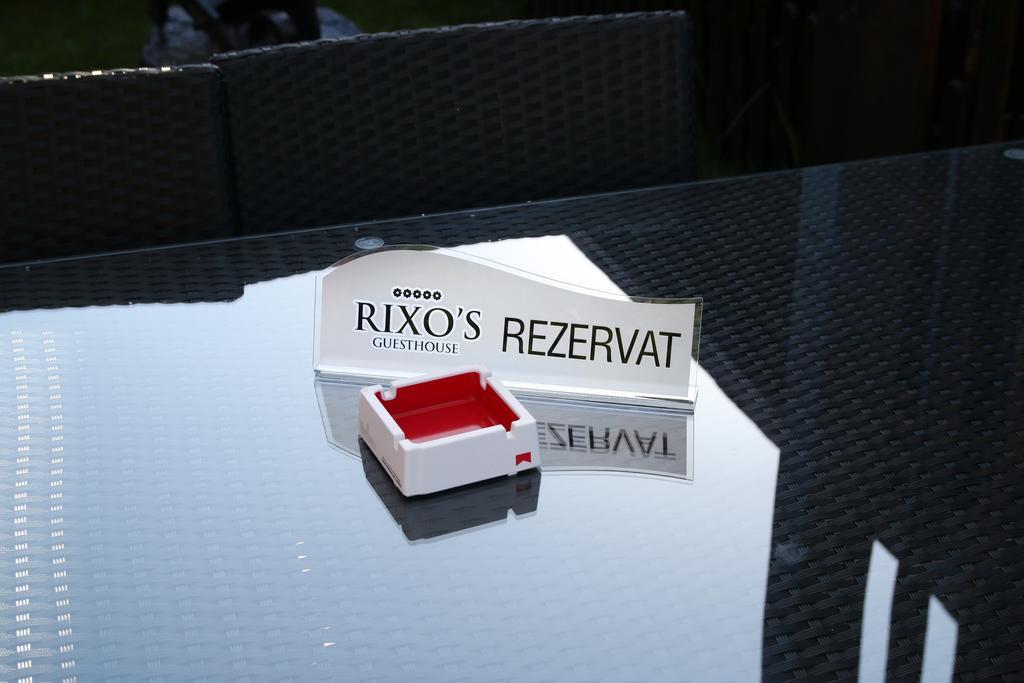 Rixo'S Guesthouse Cîrcea エクステリア 写真
