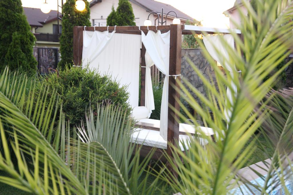 Rixo'S Guesthouse Cîrcea エクステリア 写真