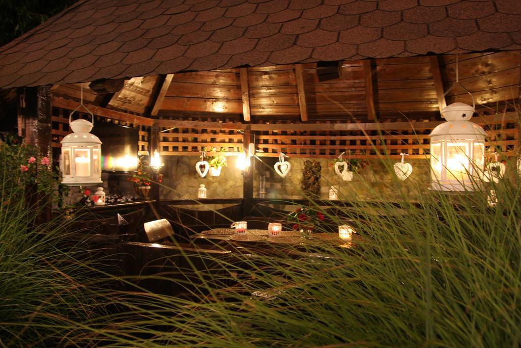 Rixo'S Guesthouse Cîrcea エクステリア 写真